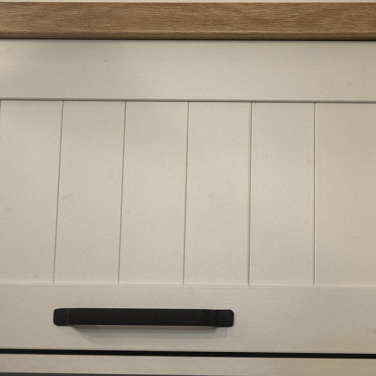 VERNE ΡΑΦΙ ΤΟΙΧΟΥ ΚΡΕΜΑΣΤΟ 137.9x30x35cm χρώμα Λευκό-Φυσικός Δρυς TO-VERNEREGWISZ1D